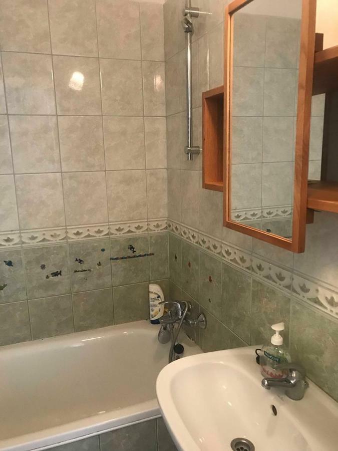 Cool & Pool Apartman Apartment Balatonfured Bagian luar foto